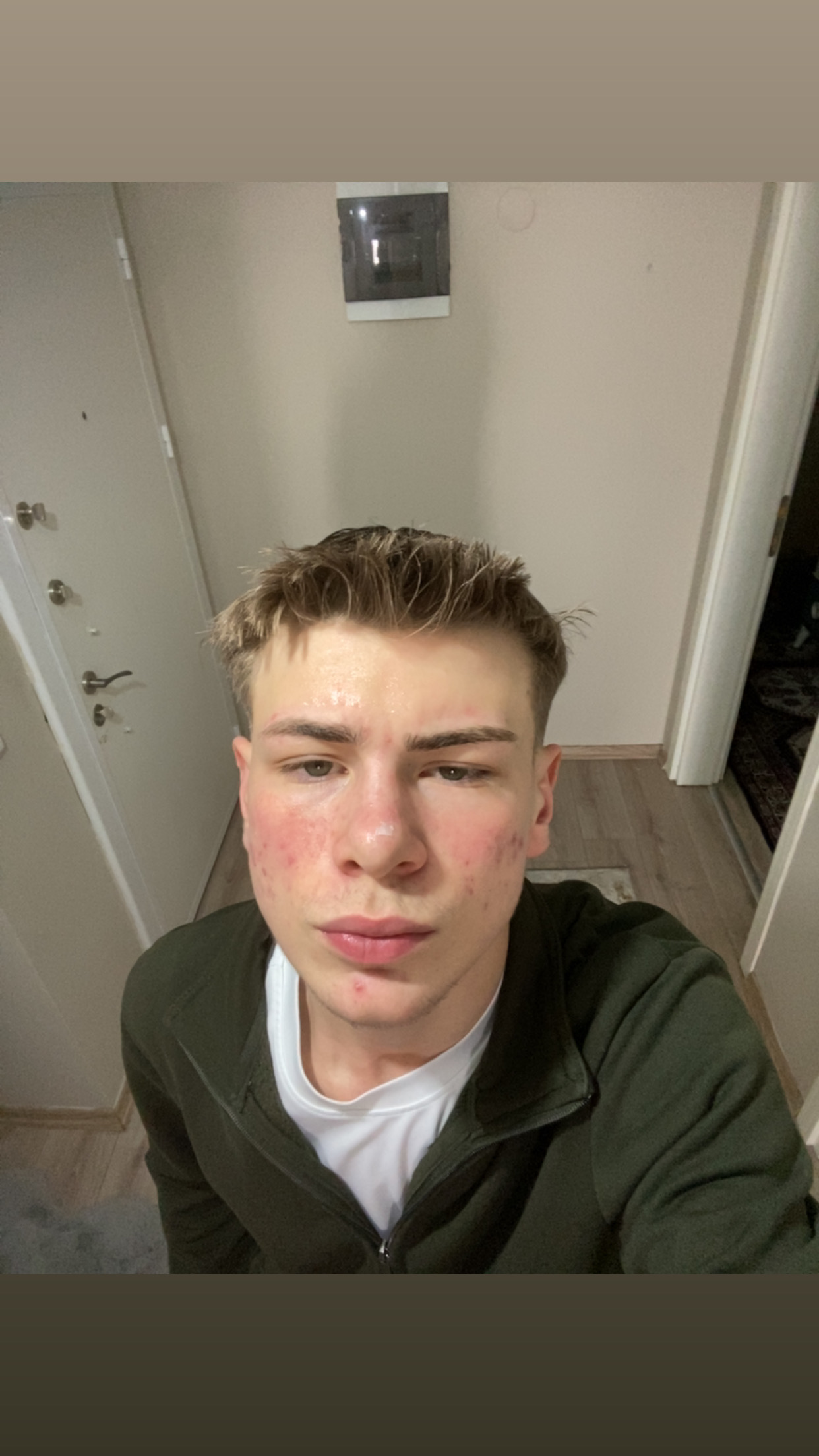 Emef şamil küçükakın model fotoğrafı